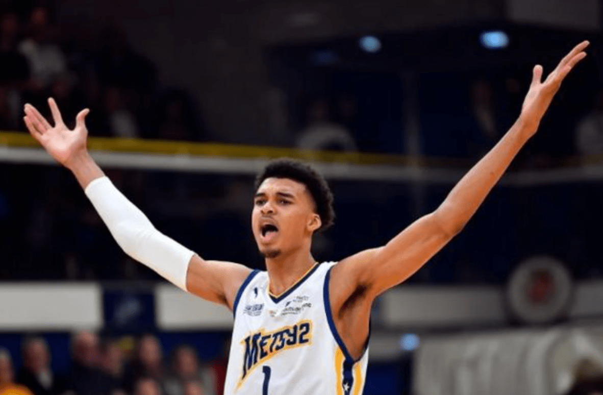 摩纳哥客场惨败,主教练受到质疑 摩纳哥客场惨败,主教练受到质疑