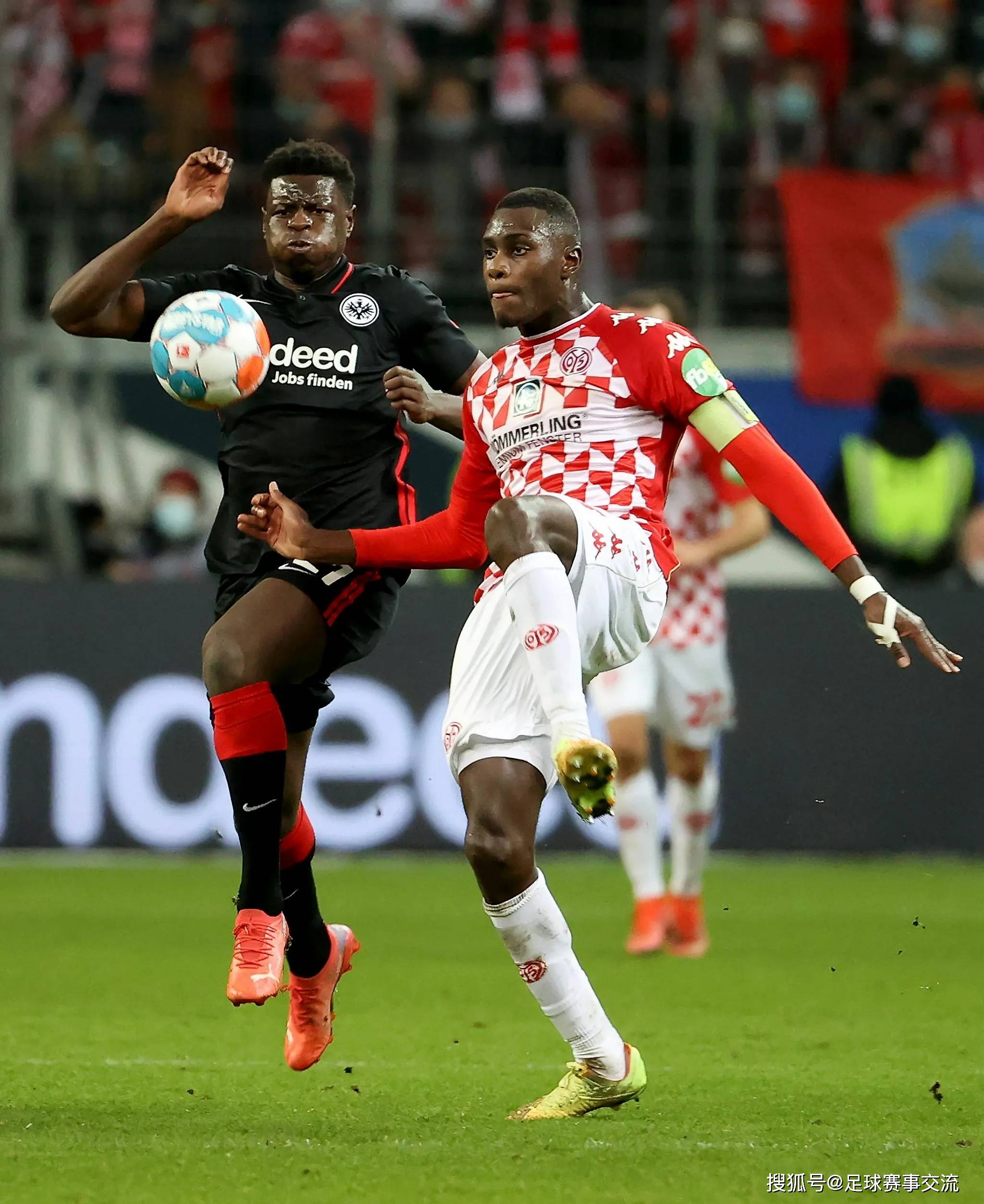 包含云达不莱梅主场1-1战平法兰克福,难分胜负的词条 包含云达不莱梅主场1-1战平法兰克福,难分胜负的词条