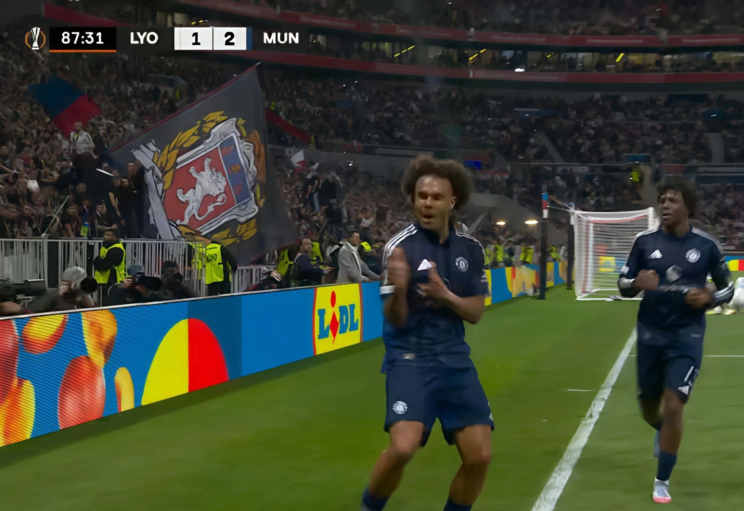 里尔备战欧联杯比赛，主帅调整阵容备战战役的简单介绍