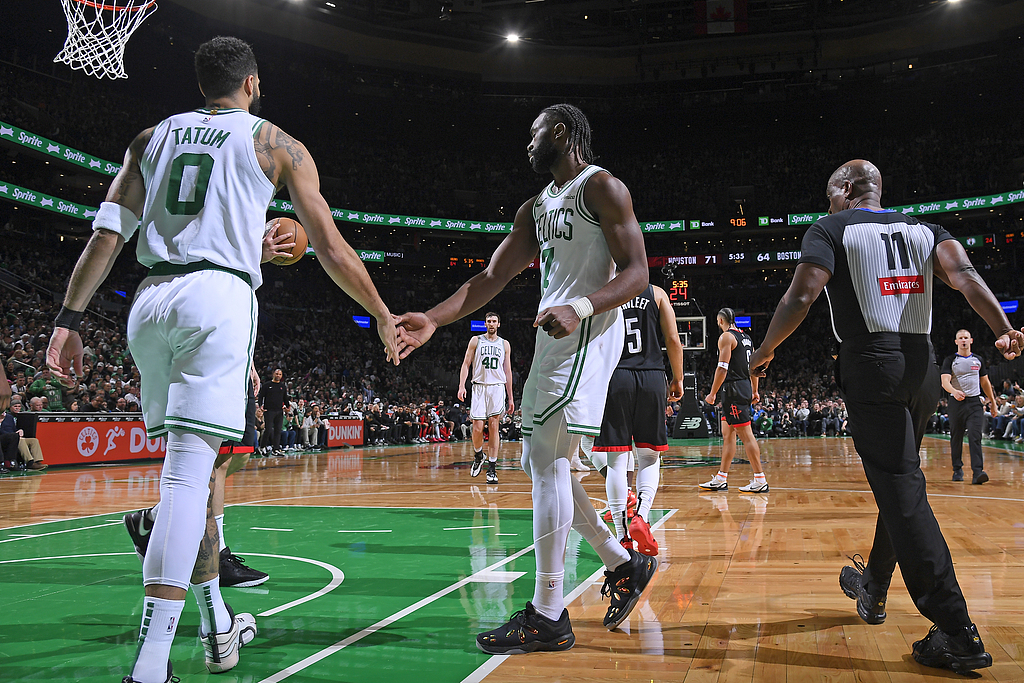 塞维利亚连胜凯尔特人,客场作战展现实力的简单介绍 塞维利亚连胜凯尔特人,客场作战展现实力的简单介绍