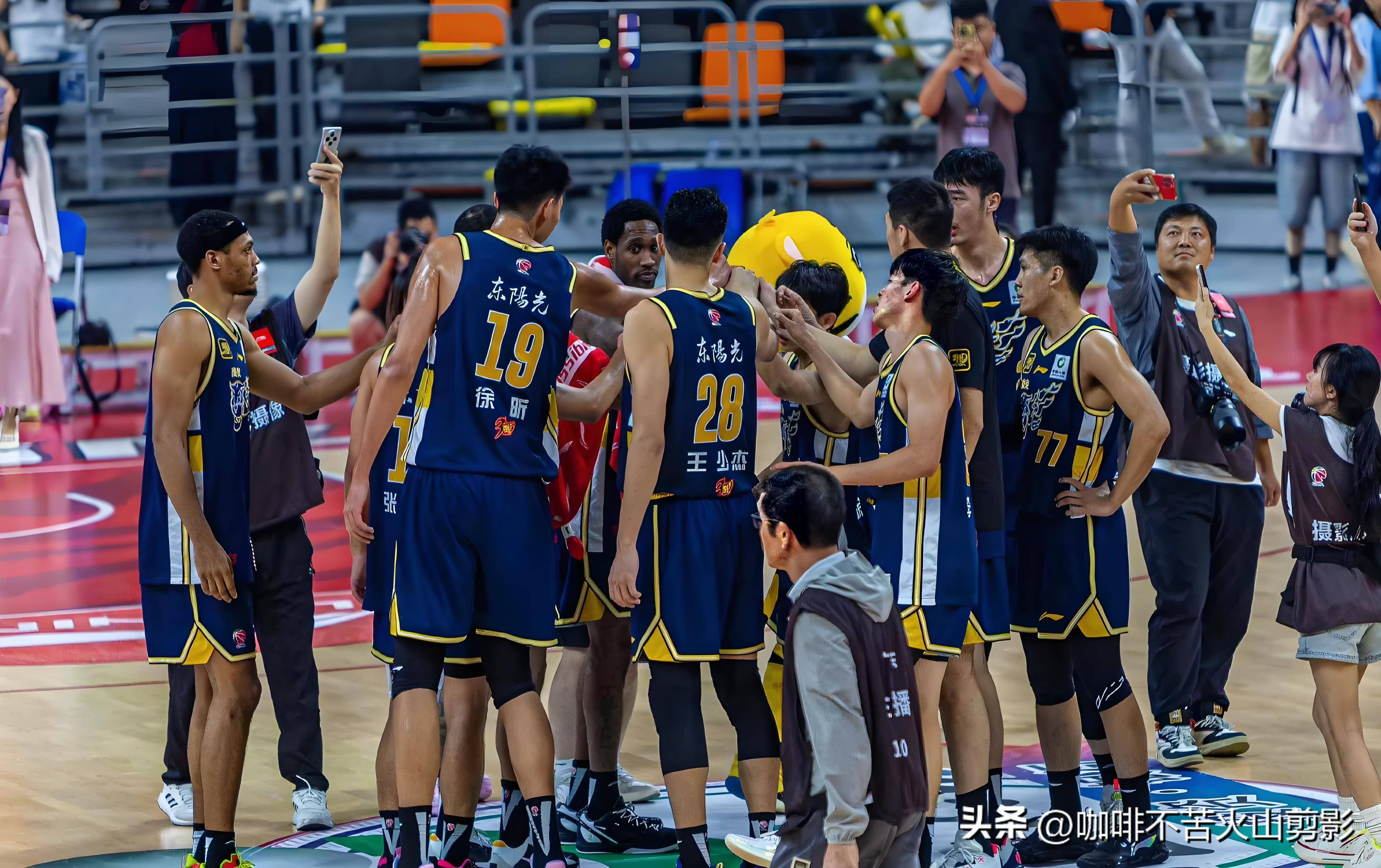 关于广东男篮强劲阵容备战总决赛，实力无法低估！的信息