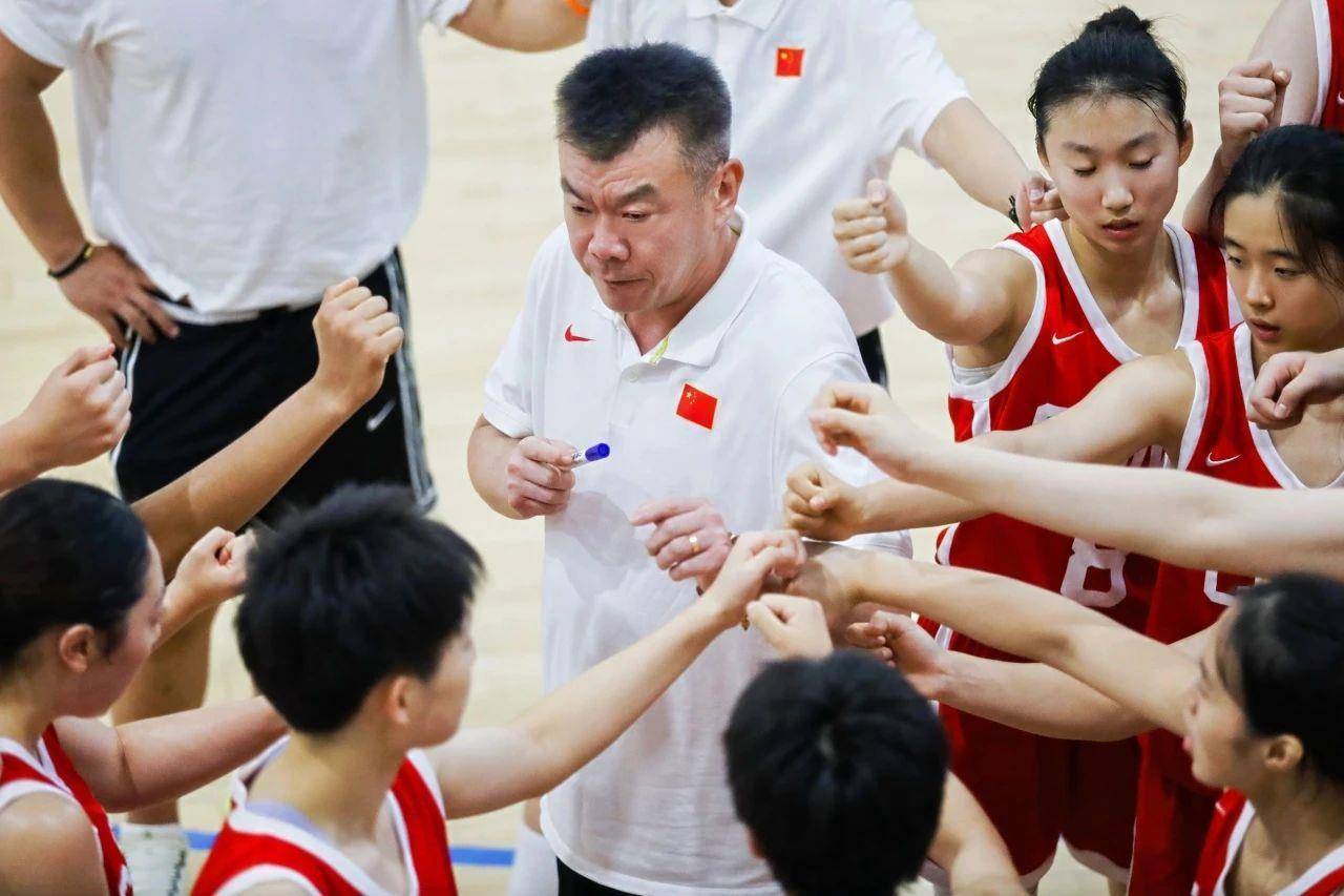 中国篮球职业联赛首次引入外籍球员 中国篮球职业联赛首次引入外籍球员