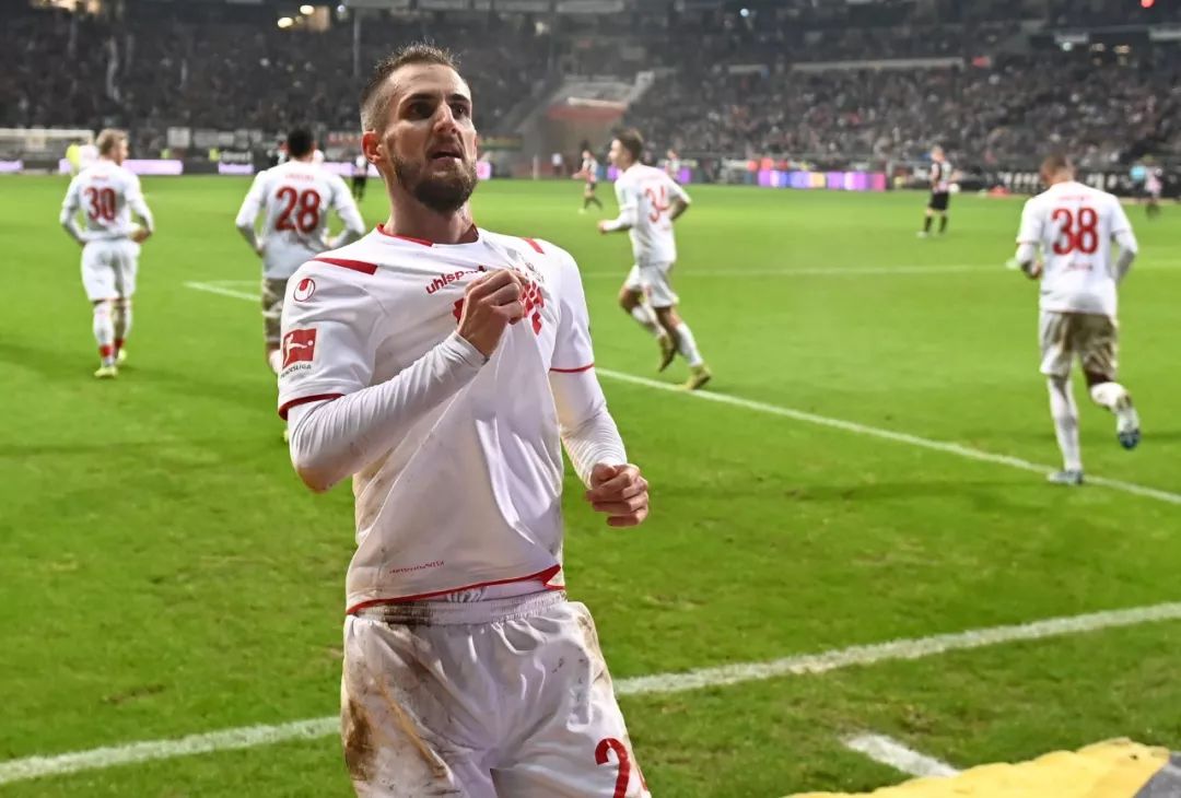 关于科隆球员风采无两,战胜对手取得胜利的信息 关于科隆球员风采无两,战胜对手取得胜利的信息